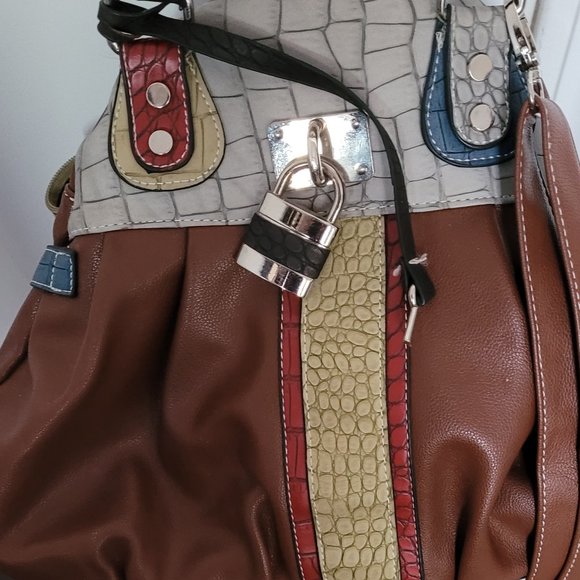 WOMANS HANDBAG - Picture 2 of 8